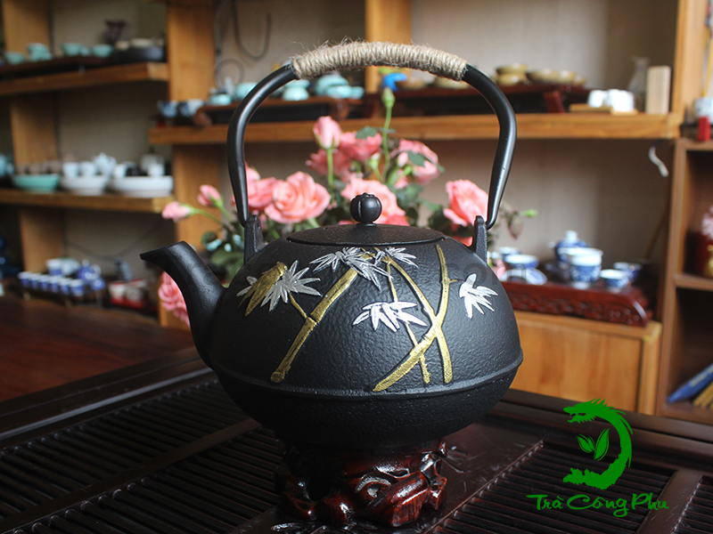 Để nâng cao giá trị của Tesubin, trà công phu mách bạn cách sử dụng ấm đúng cách!